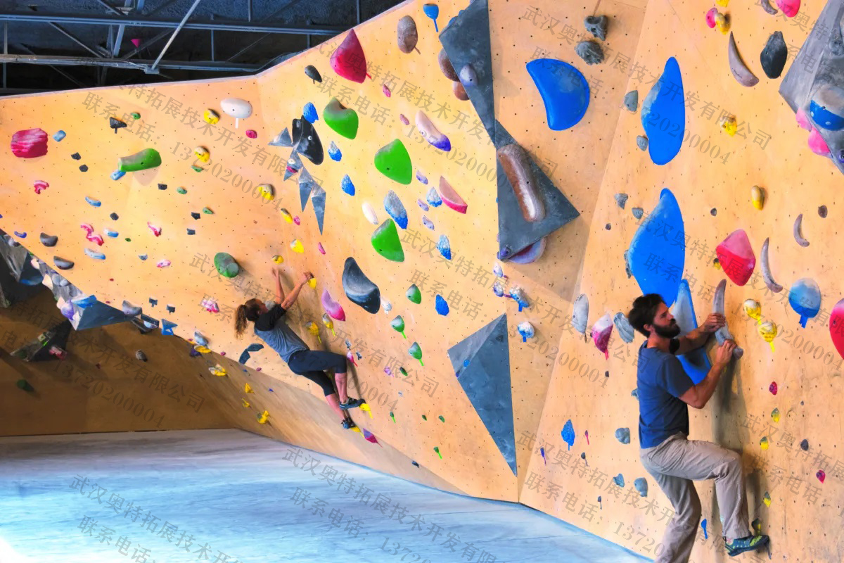 兒童游樂(lè)設(shè)備